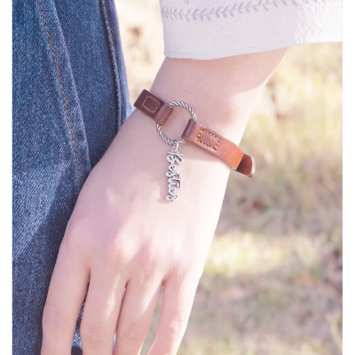 "Besties" Charm